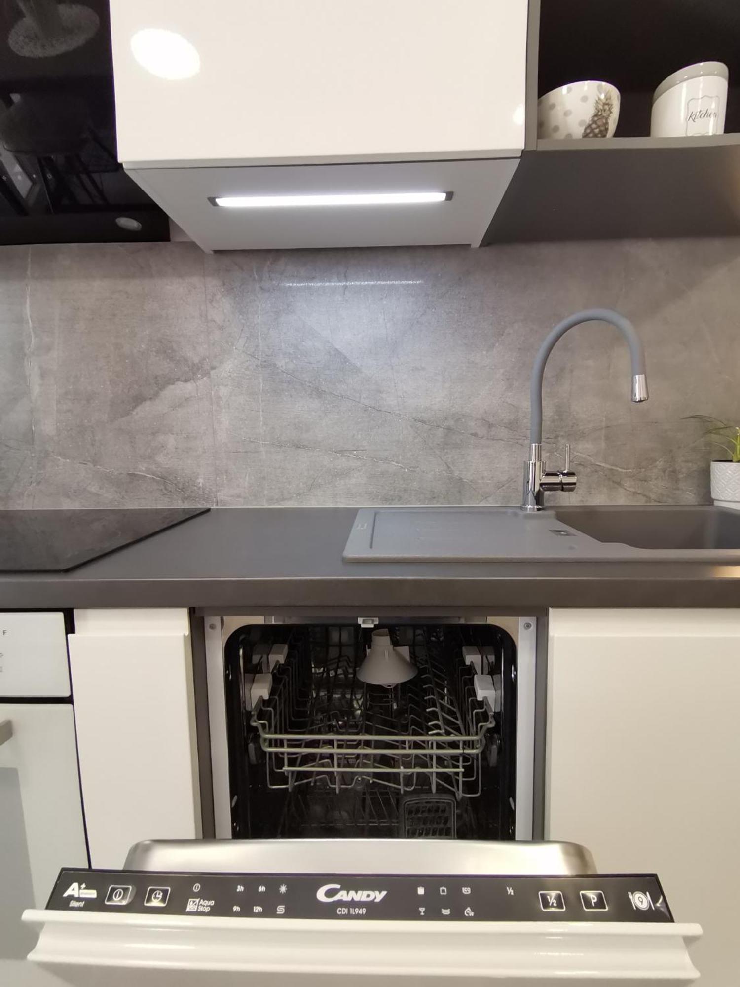 Cave With Free Parking Apartment Pula Room photo